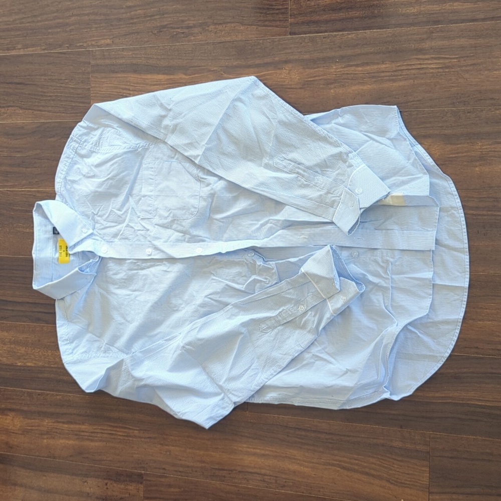 Light Blue Casual Button Down - Large